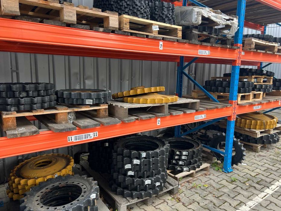 Звездочка, Зірочка, зубчасте колесо Cat Volvo Komatsu JCB Hitachi