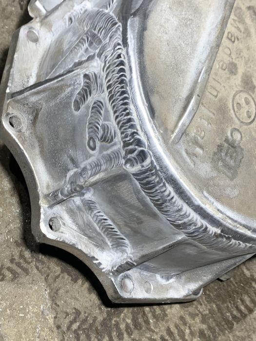 Зварювальник аргон сварка алюмінія нержавійки аргонщик