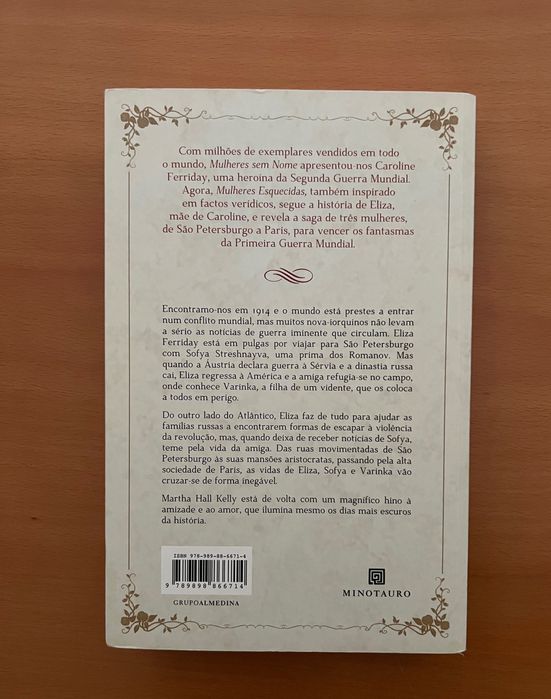 Livro “Rosas Esquecidas”, de Martha Hall Kelly