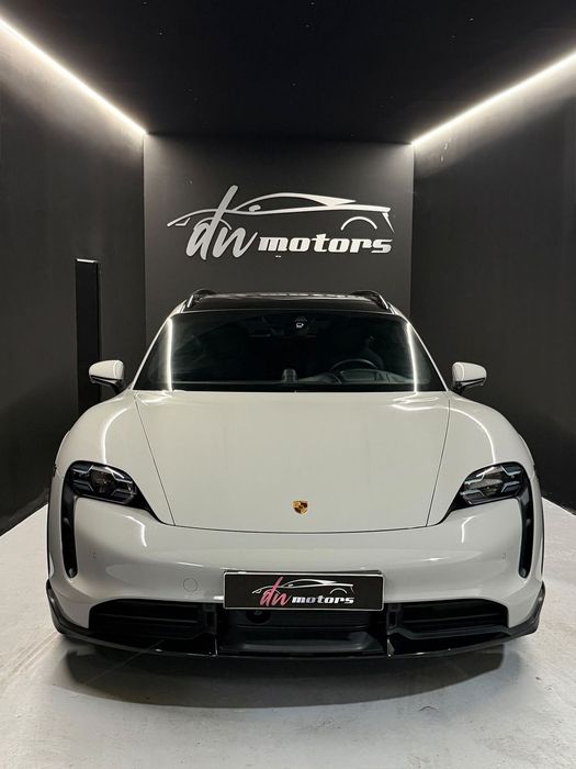 Porsche Taycan Cross Turismo Turbo