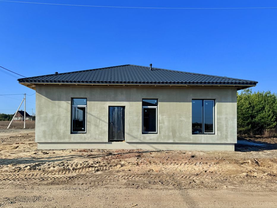 ПРОДАЖ заміського будинку у тихій лісовій локації