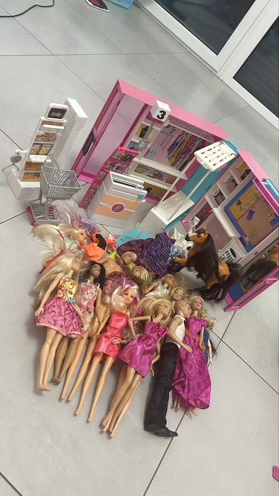 Zestaw lalek barbie