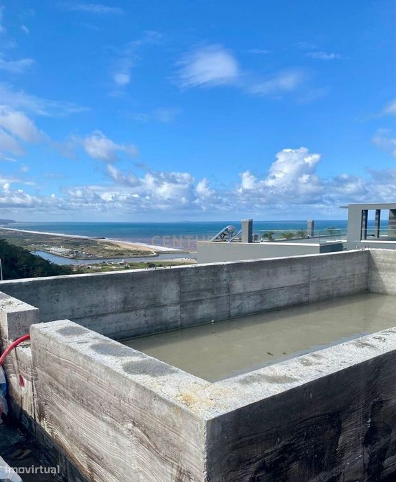 Apartamento t2 inserido num condomínio fechado com piscina — Nazaré, Leiria