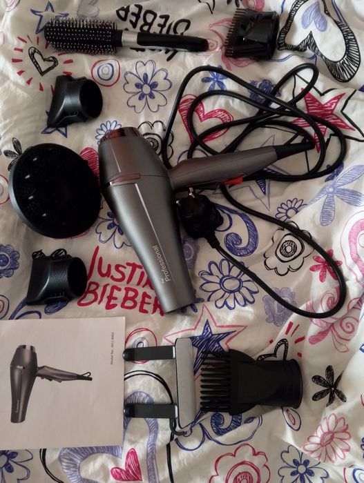 Nowa suszarka do włosów, 5 końcówek w tym dyfuzor, uchwyt, szczotka.