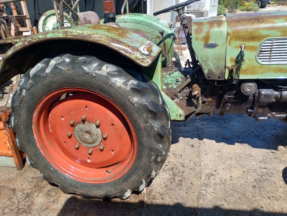 Fendt Farmer 2 de 1967 + caixa de carga Herculano