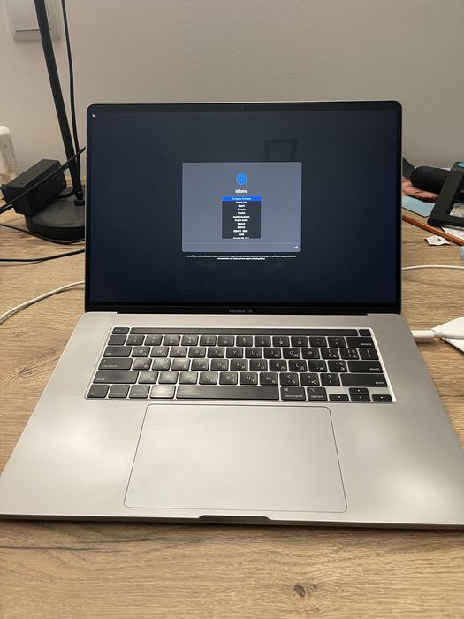 Macbook Pro 16, 32 ram, 2019