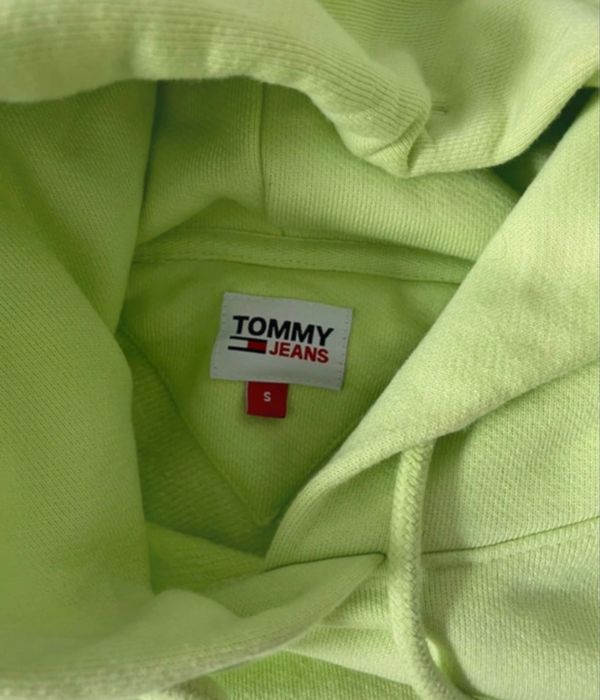 Bluza Tommy Hilfiger w neonowym stylu – S