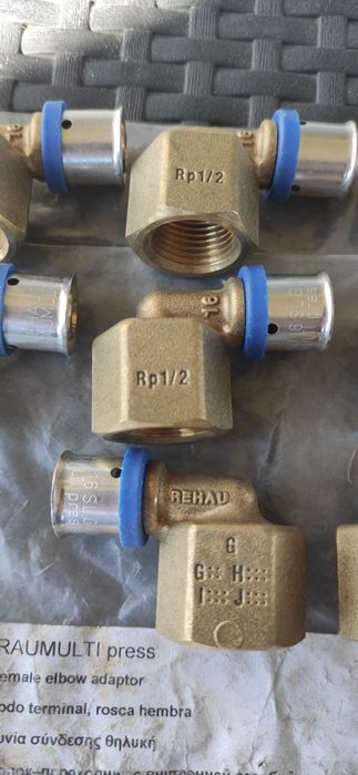 Kolanko przejściowe Rehau 16x2.0 - Rp 1/2 GZ 10 sztuk