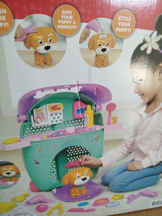 Puppy Salon. Pies z akcesoriami i domkiem.