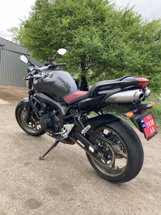 В продажі YAMAHA FZ6-S2
