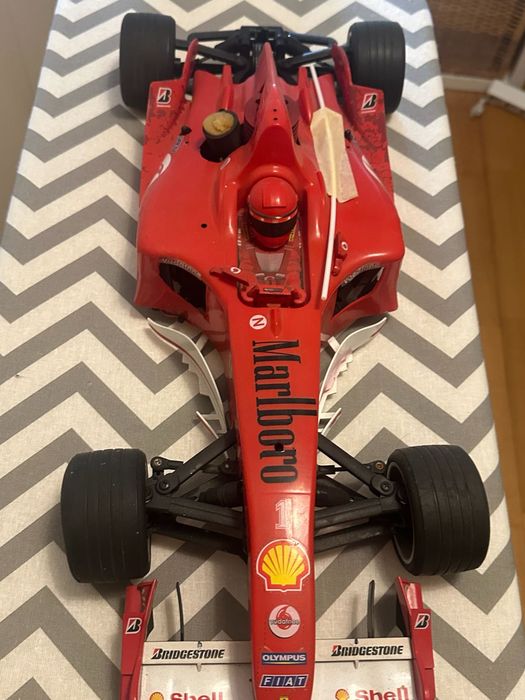 Kyosho Ferrari F2004 Nitro 1/8 RC Completo com Comando Original
