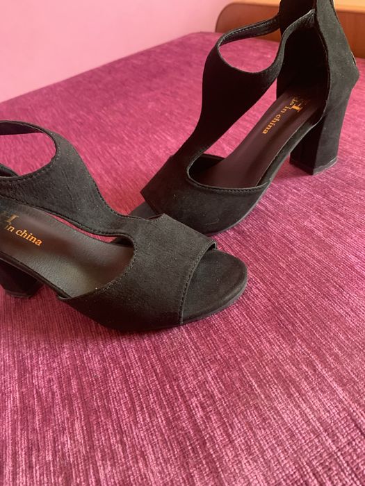 Buty letnie na obcasie