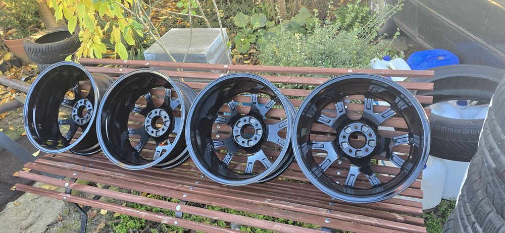 Felgi Opel Corsa D Opc 5x110 R18 ET47 OTWÓR  65.1