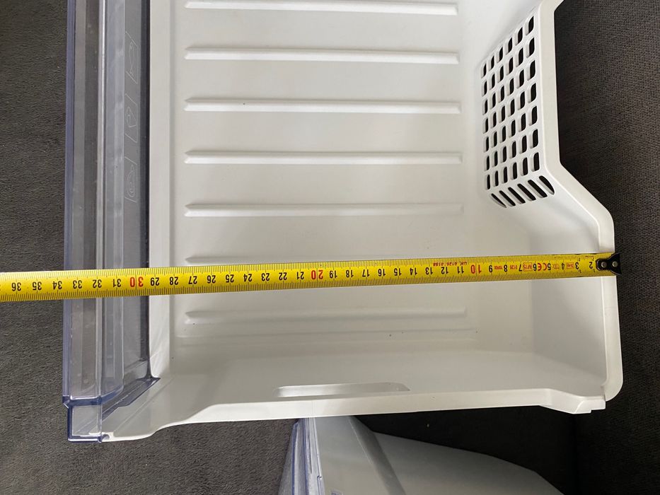 Dolna szuflada i półki do zamrażalnika lodówki Beko - BCN 130001
