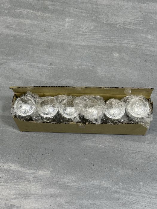 Spice Jars / Salt Shaker64551408909570127