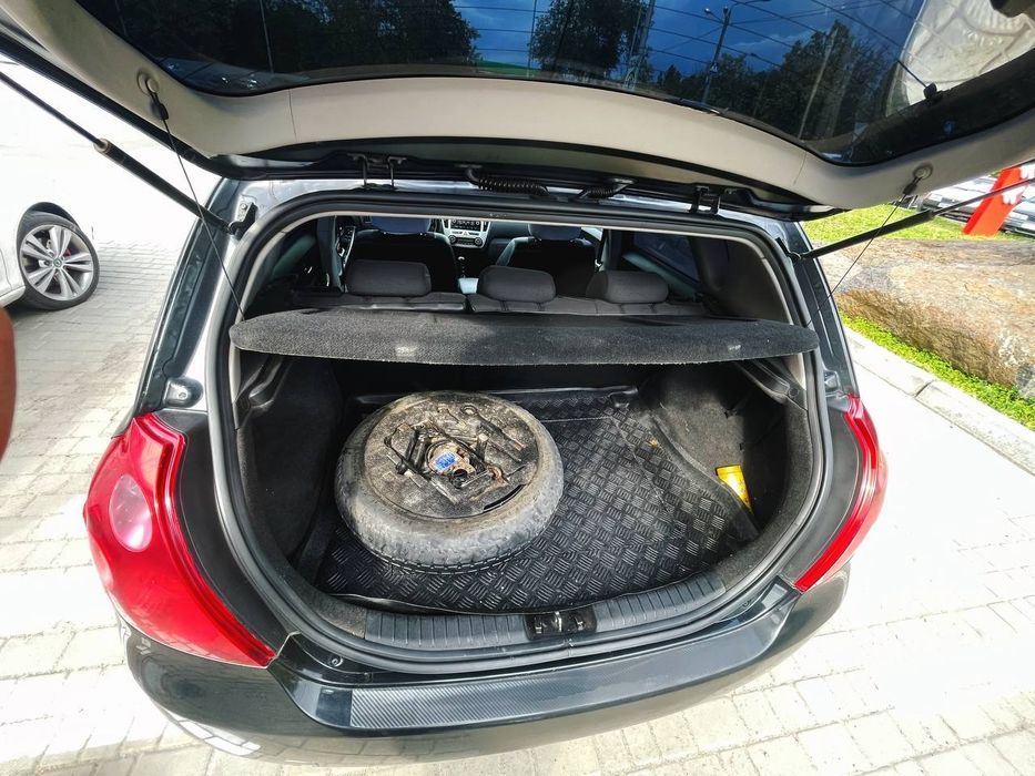 Kia Ceed 2008 • 1.6 газ/бензин • механіка