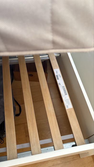 Cama IKEA SONGESAND 140x200 + colchão HÅMÅRVIK