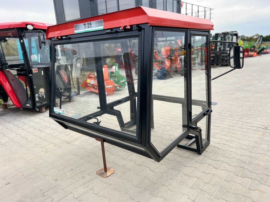 Kabina Ursus Kabina ciągnikowa z błotnikami/ kabina bez błotników C330 C-330 C360 C-360 MF235 MF255 T25 T-25 +wycieraczka / Dostawa całe PL --RATY--