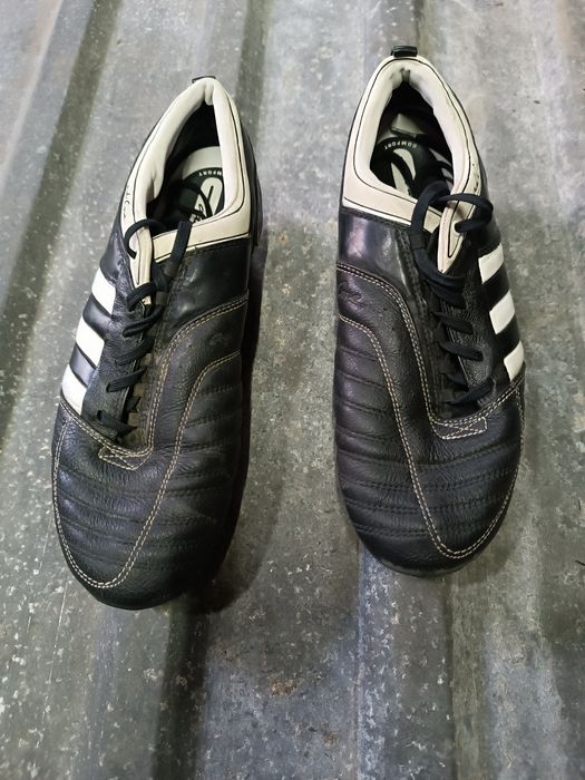 Бутсы Adidas adi Nova 40-41 
В отличном состоянии
Полност