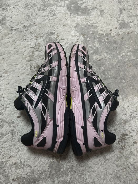 Nike p6000 pink.