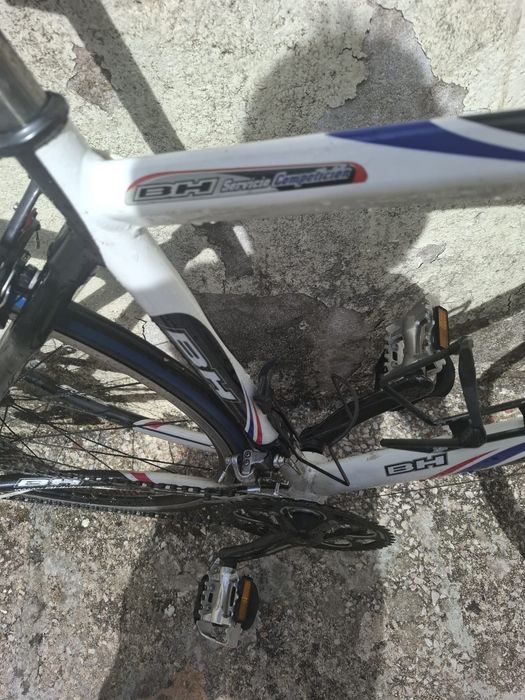 Bicicleta de estrada BH