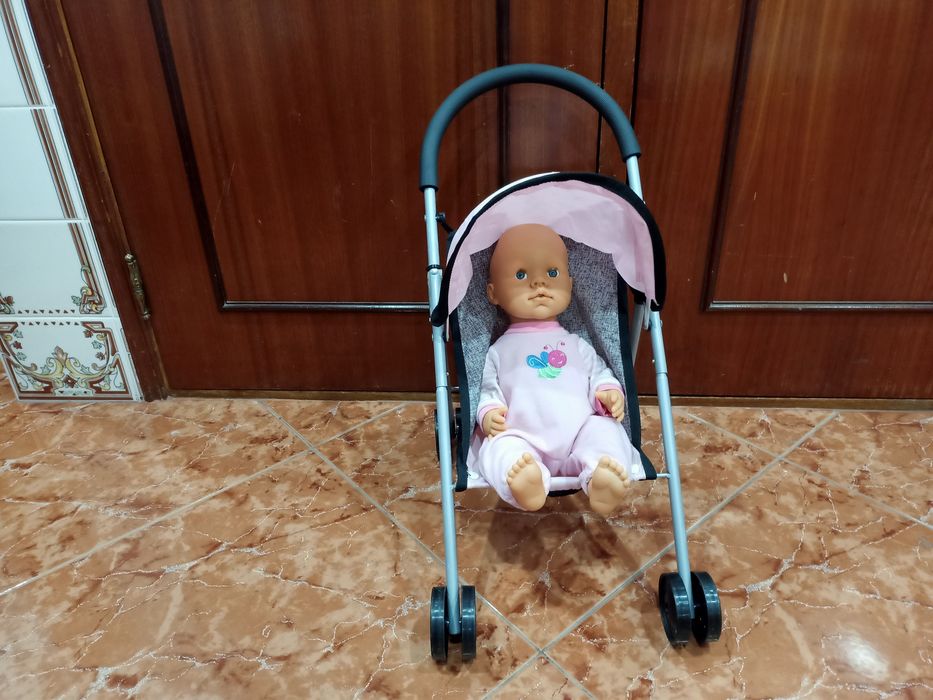 Carrinho de bonecas mais Nenuco casa quarto carro.