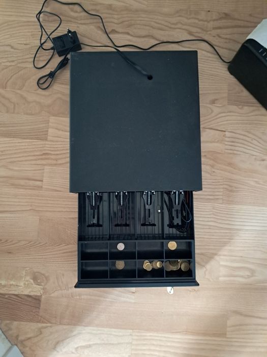 Каса та принтер чеків