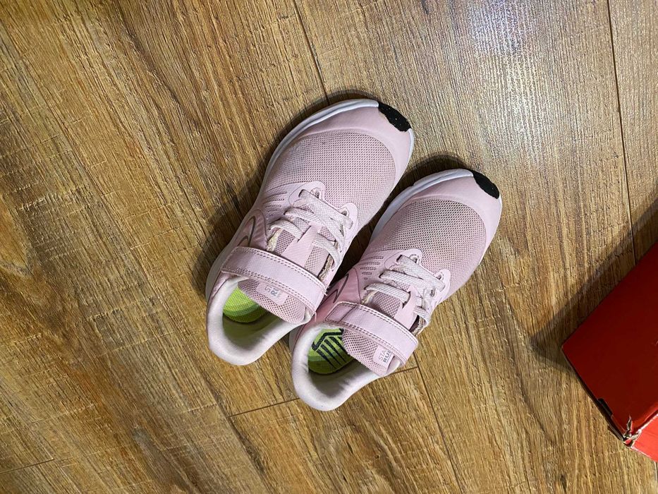 Кросівки дитячі кроссовки детские на девочку Nike оригинал р.32