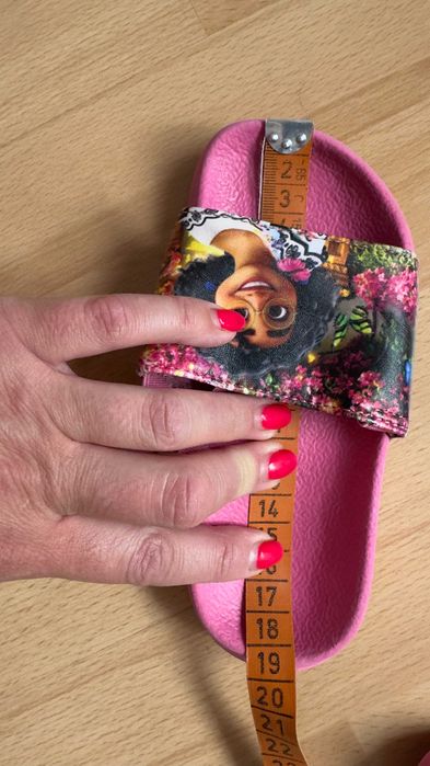 Kolorowe klapki kapcie Encanto Disney rozmiar 26-27