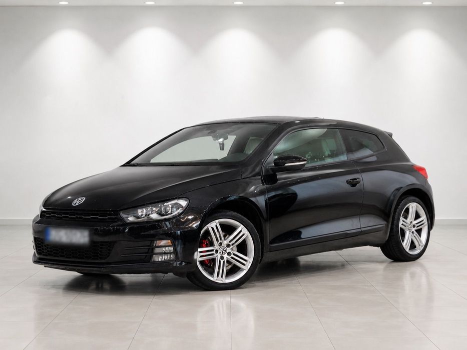 Volkswagen Scirocco 2.0 TDI lift DSG alufelgi bixenon CarPlay długie opłaty szyberdach