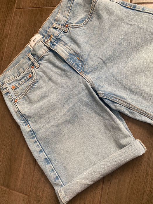 Бермуди , бренд MANGO