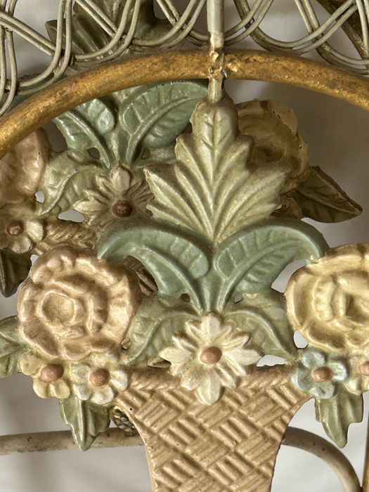Cama de ferro alentejana com florões