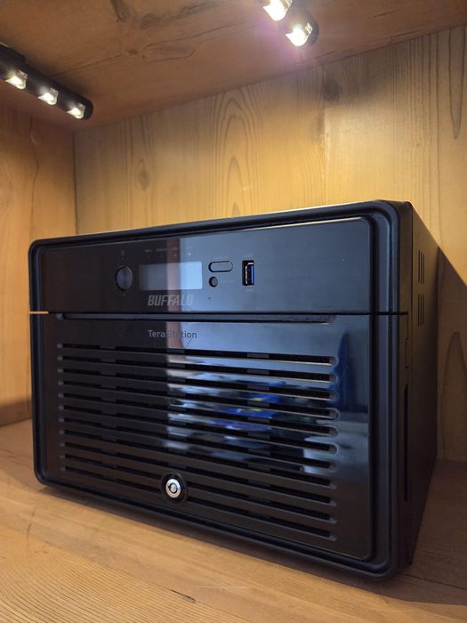 Serwer plików NAS Buffalo TeraStation 5800D / 5800DWR