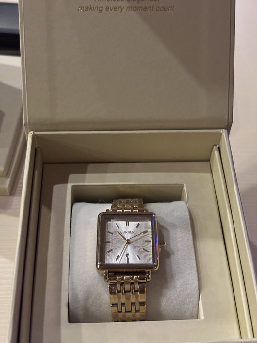 Продаю часы BURKER золото новые оригинал