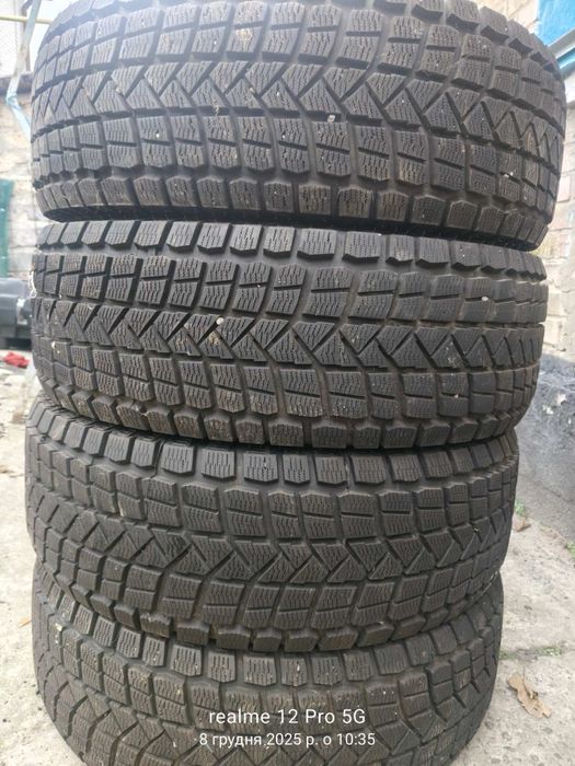 Зимові шини MAXXIS SS-01 PRESA ICE SUV 275/70 R16 114Q