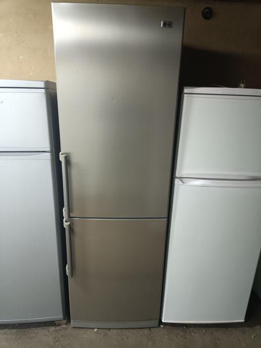 Новогодняя распродажа  двухкамерного  холодильника LG  SR345D12 на пра