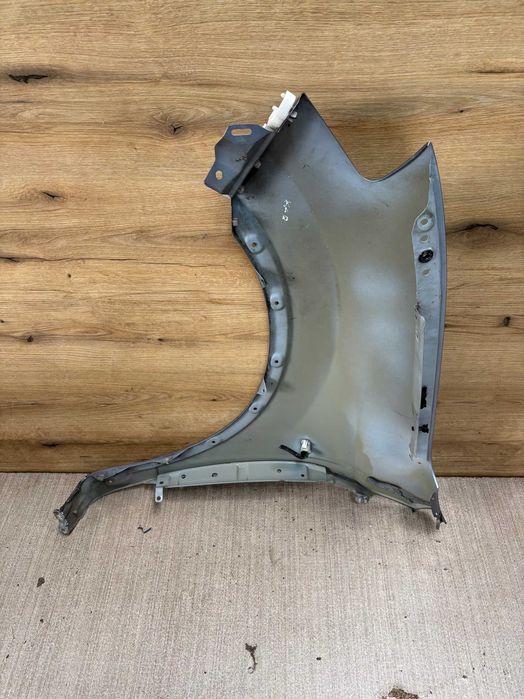 błotnik przedni prawy nissan qashqai lift kolor kaq