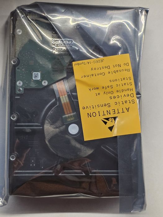 Жёсткий диск Seagate Exos 7E10 10TB ST10000NM017B