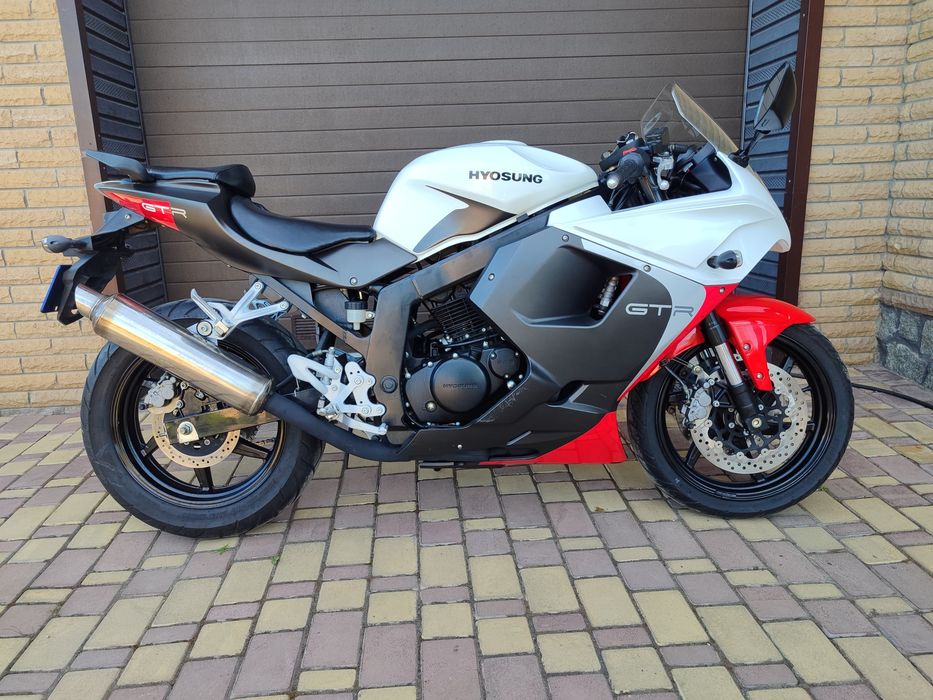Hyosung GT250R 2013