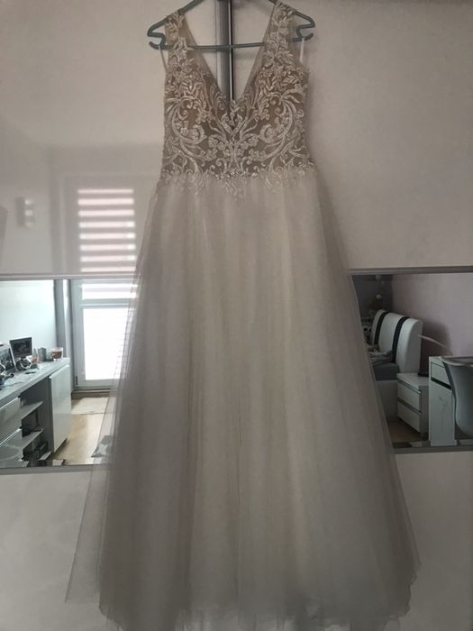 Suknia ślubna 38/40 ivory