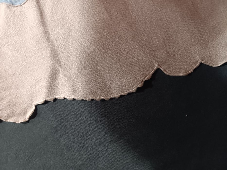 Pequena toalha em linho centenaria