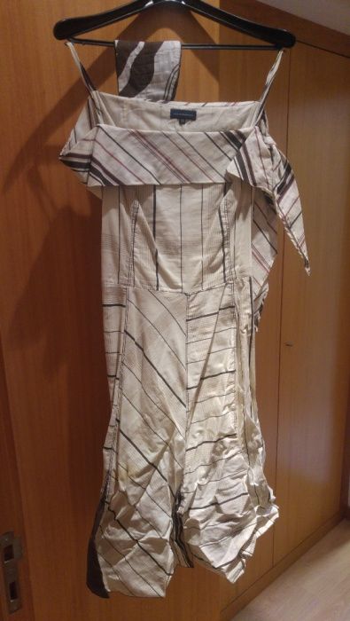 Vestido Adolfo Dominguez em tons de castanho