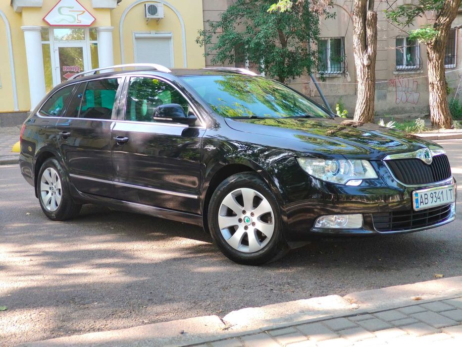 продаю  skoda superb в максимальній комплектації