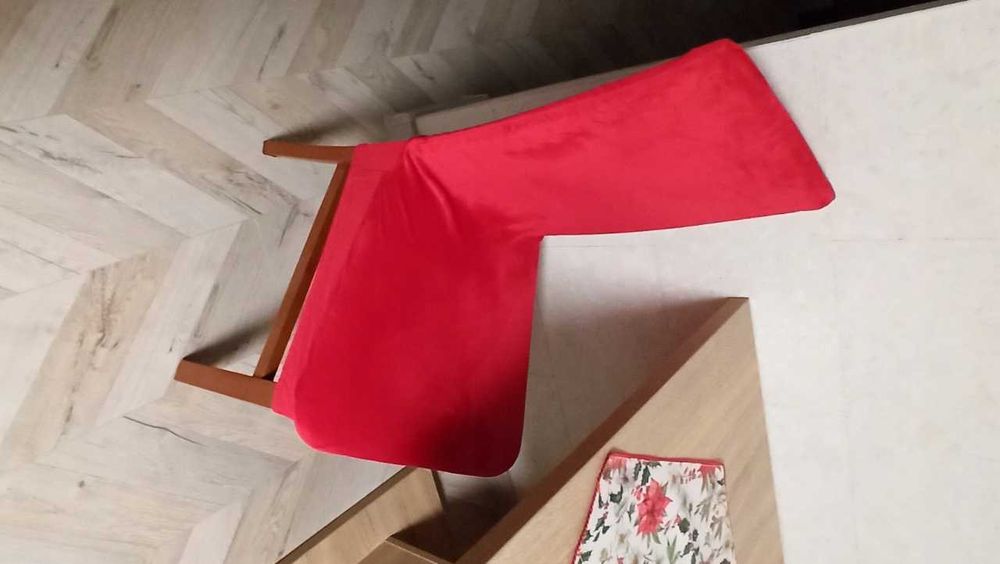 Pokrowce na krzesła czerwone welur 4 szt komplet