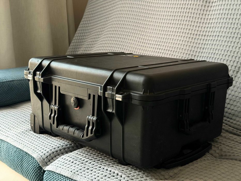 Валіза кейс на колесах Peli 1560 Case