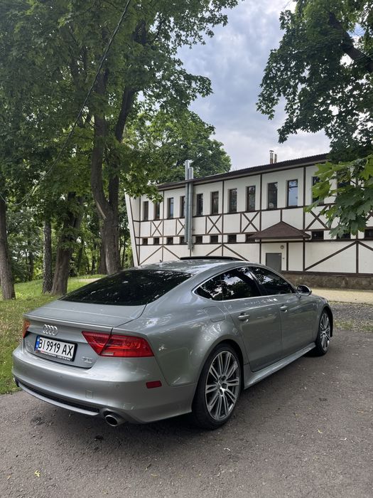 Audi A7  3,0 литра 2012