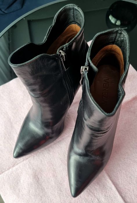 Półkozaczki skórzane Venezia