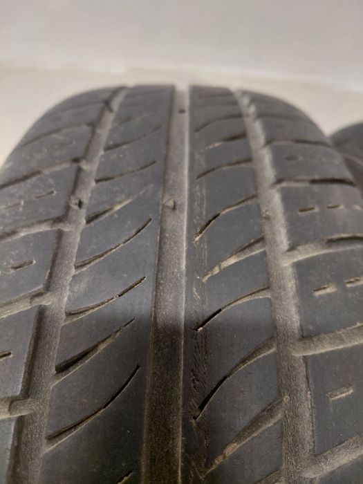 Felgi stalowe z oponami 185/70 R14  2 sztuki