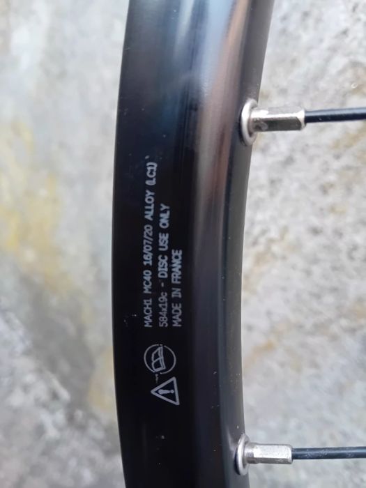 Roda traseira 27,5 semi-nova