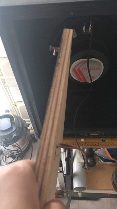 Caixa com speaker de 200w